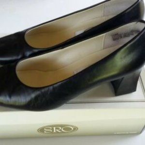 Black high heels size 7 1/2 M upper leather women